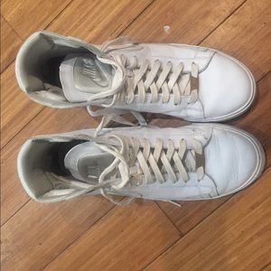 White nike high tops 10.5 Mens